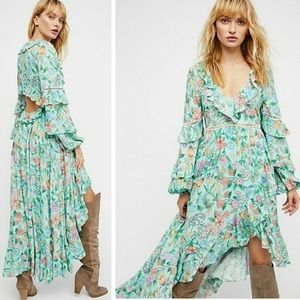 SPELL - Sayulita Frill Gown